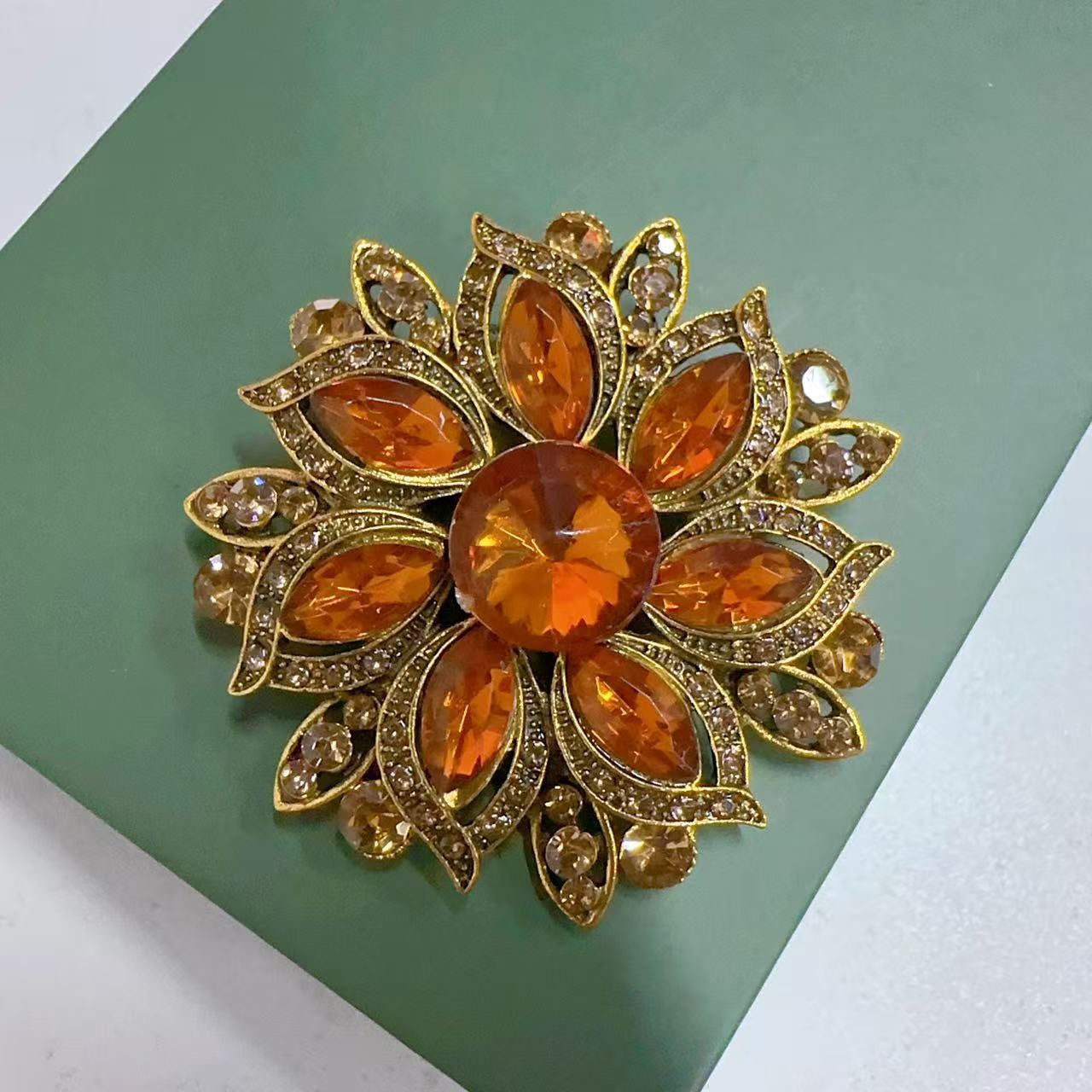 Broche de flor de cristal de v - Old Fashioned Glass avaliação e preço